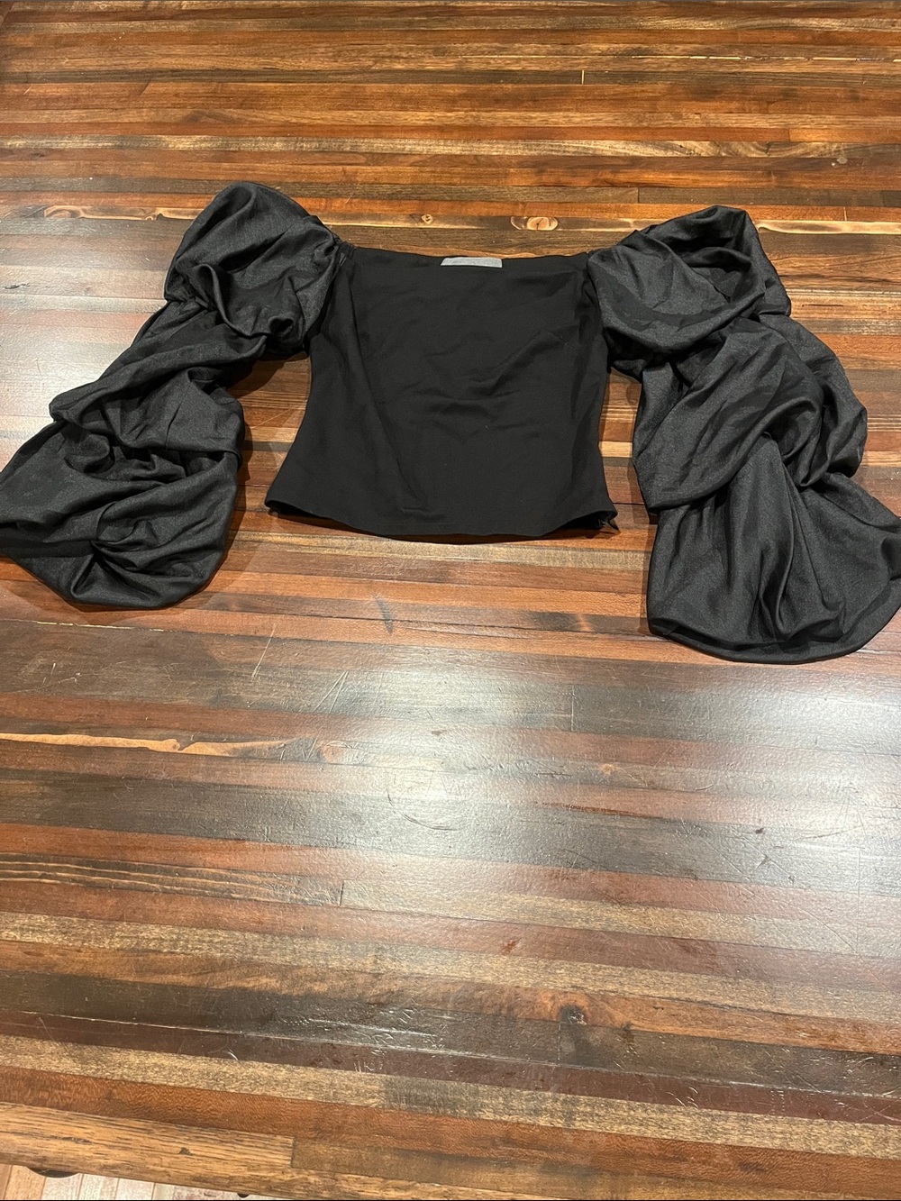 Sunday in Brooklyn Anthropologie Black Puff Sleeve Crop Top - Women Tops small